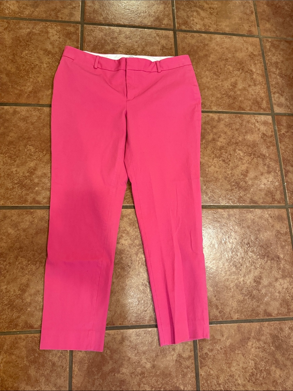 crown & ivy Bright Pink Cropped Tailored Ankle Pants